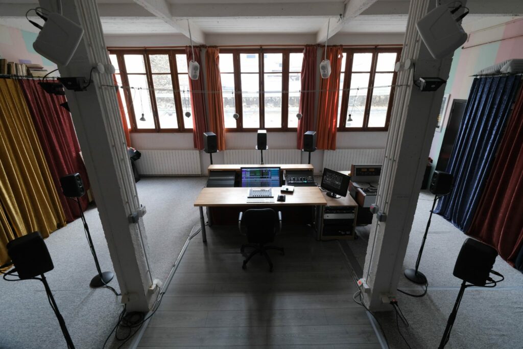 Atelier-Studio Post-Billig